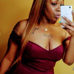 Meet your Posher, Danisha